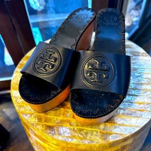 Tory Burch Platform Slides